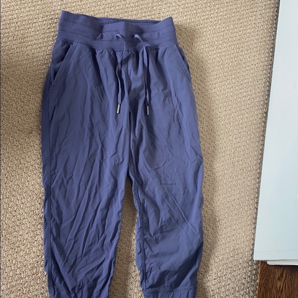 lululemon track pants size 2 color eggplant